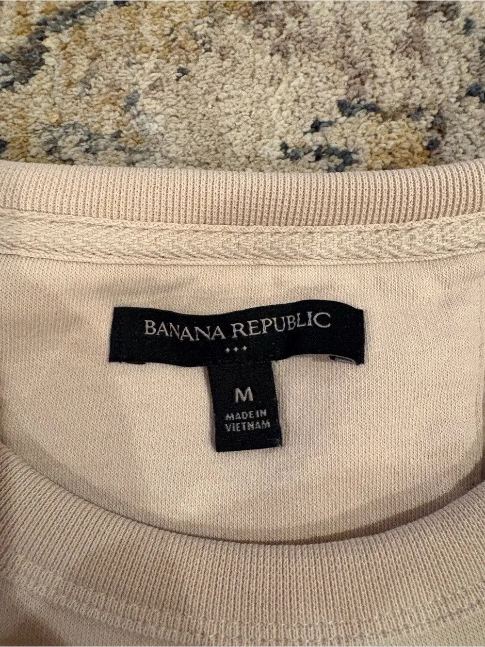 Banana Republic Fall Logo Crewneck Sweatshirt  with Yellow Embroidery M